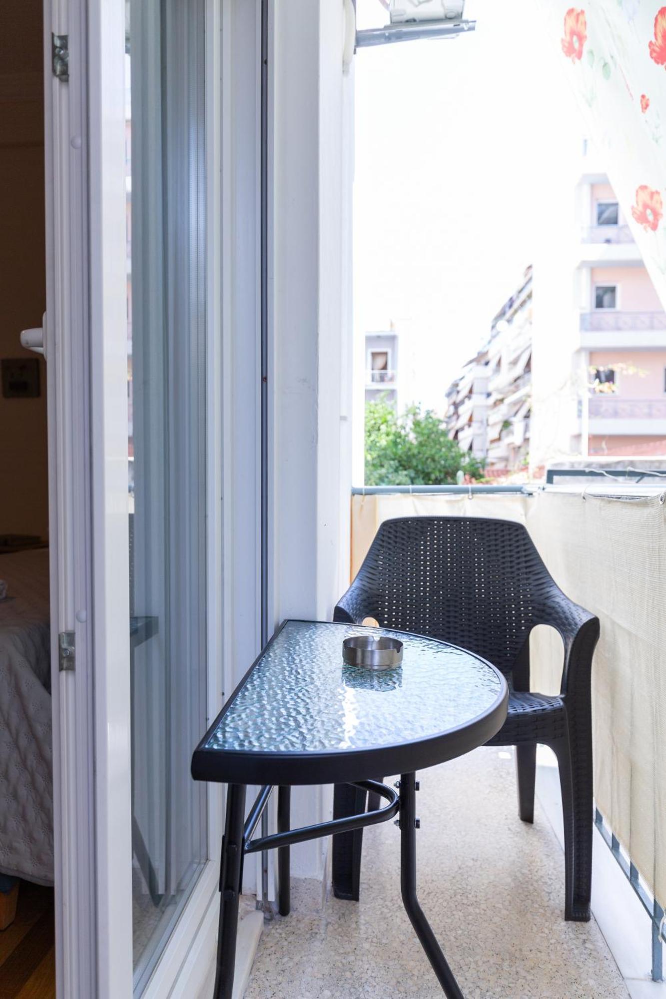Olvios Attiki Metro Apartment